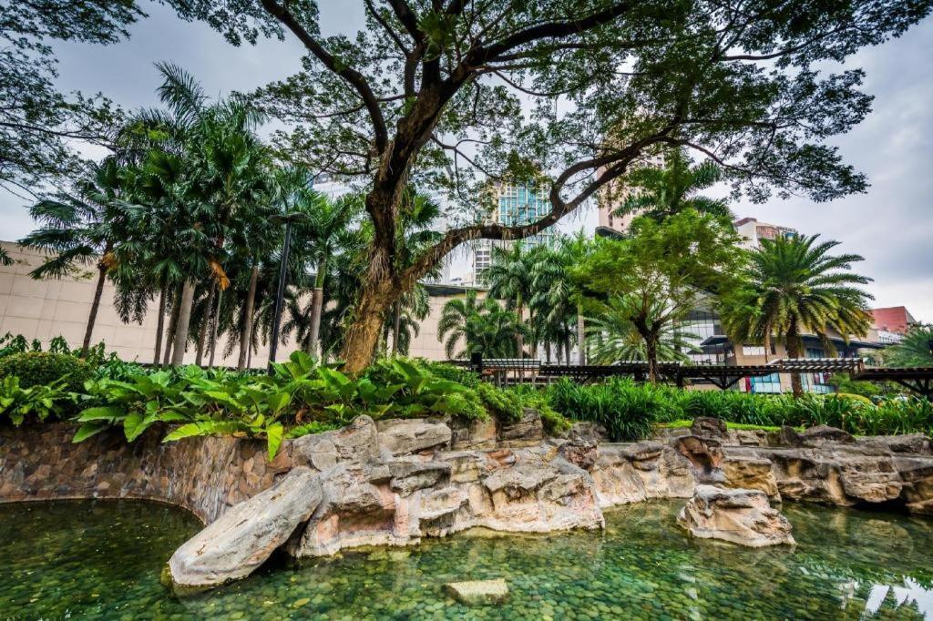 Zen Rooms Malate Robinsons Manila Exteriör bild
