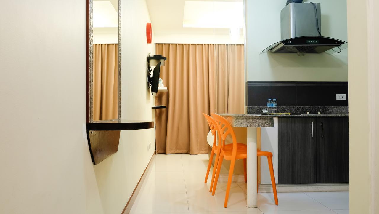 Zen Rooms Malate Robinsons Manila Exteriör bild